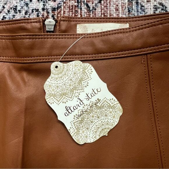 NWT Altar’d State Camel Brown Faux Leather Mini Skirt Size Large - Picture 2 of 8